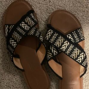 Toms sandals